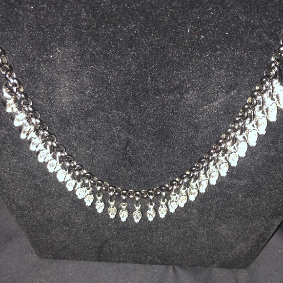 Stunning, Glass crystal and silver necklace 16 to 18 inch adjustable - Picture 4 of 5